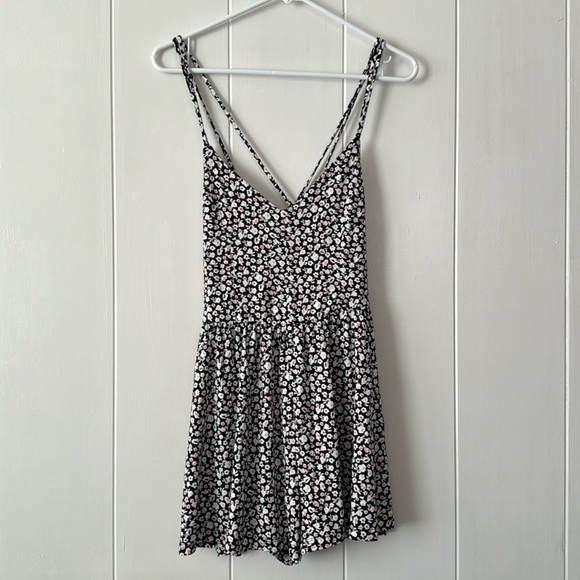 forever 21 flower romper nwt - Picture 1 of 5